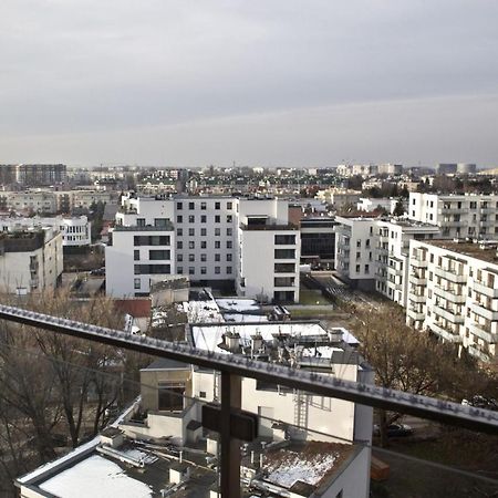 Triton Park Accommodation By P&O Serviced Apartments ワルシャワ エクステリア 写真